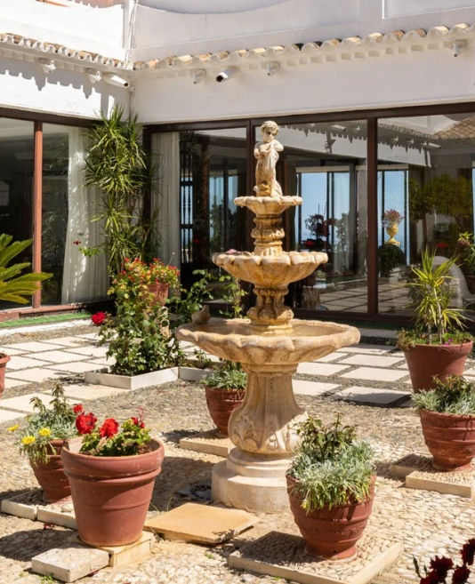 Detalle arquitectónico de hotel